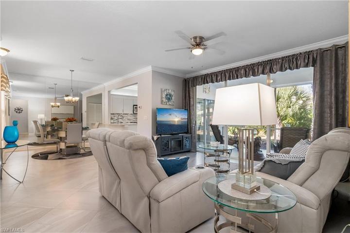 314 Emerald Bay CIR # I3, NAPLES FL 34110