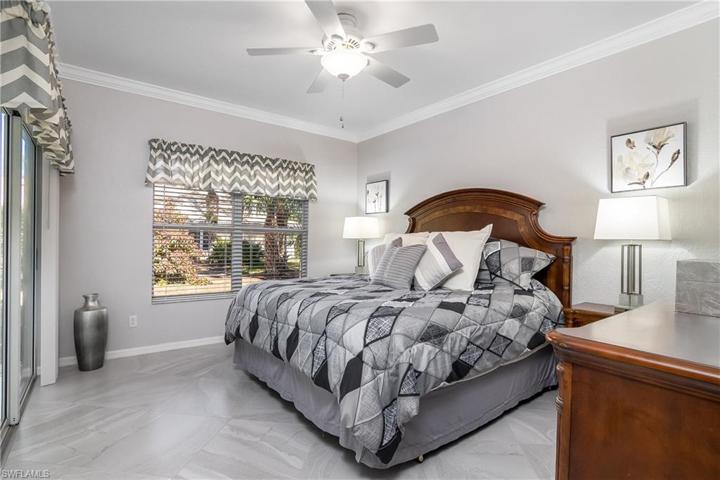 314 Emerald Bay CIR # I3, NAPLES FL 34110
