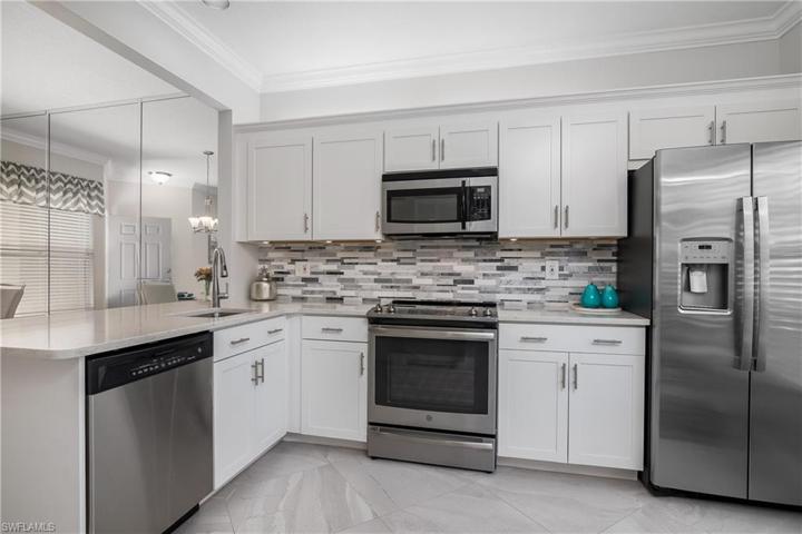 314 Emerald Bay CIR # I3, NAPLES FL 34110