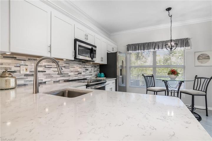 314 Emerald Bay CIR # I3, NAPLES FL 34110
