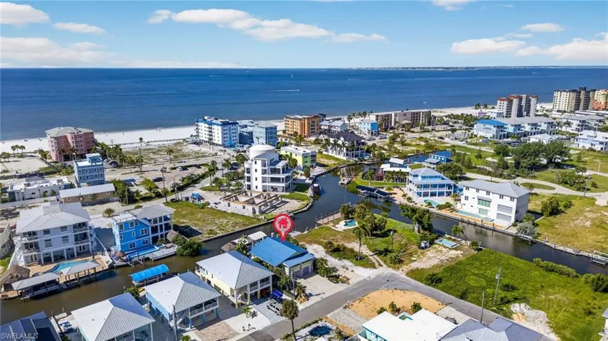 820 3rd St, Fort Myers Beach, Florida 33931
