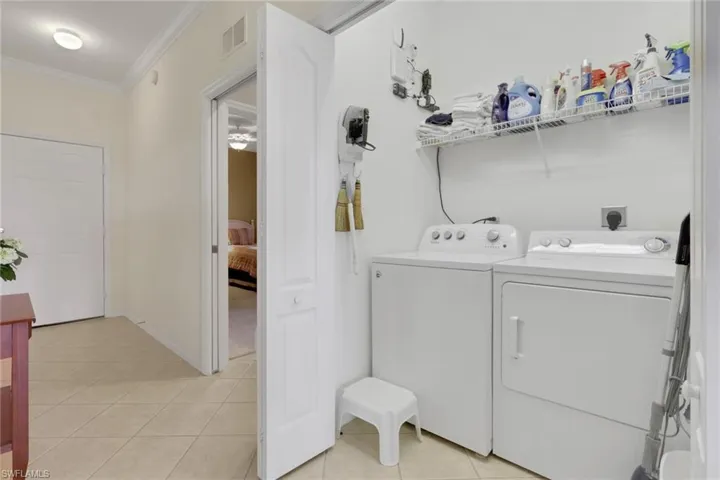 3830  Sawgrass  WAY, Naples, FL 34112