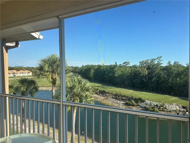 3830  Sawgrass  WAY, Naples, FL 34112