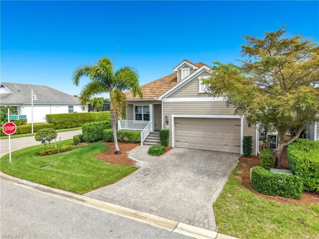 Lovely 1772 sq ft pool home with extras!