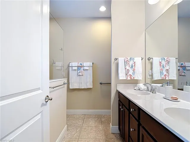 Wall in front of toilet for privacy