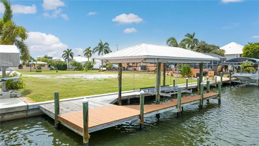2469 Cherimoya Ln, Other, Florida 33956