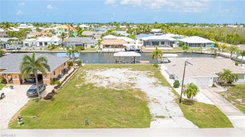 2469 Cherimoya Ln, Other, Florida 33956