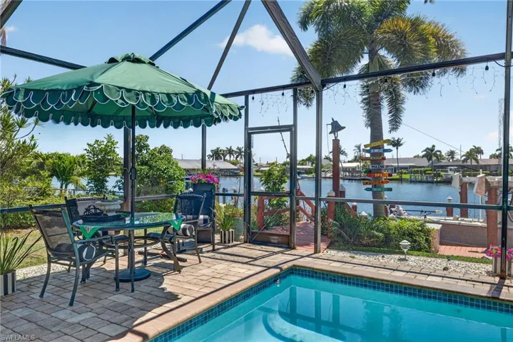 3810 SE 1st  PL, Cape Coral, FL 33904