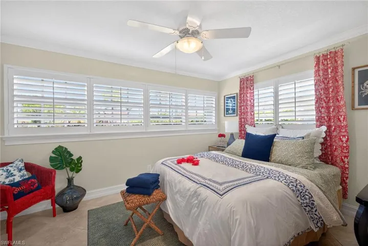 3810 SE 1st  PL, Cape Coral, FL 33904
