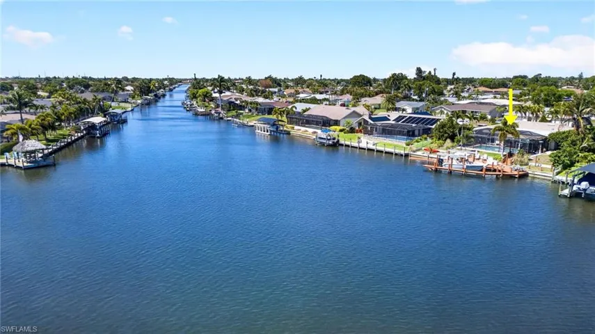 3810 SE 1st  PL, Cape Coral, FL 33904
