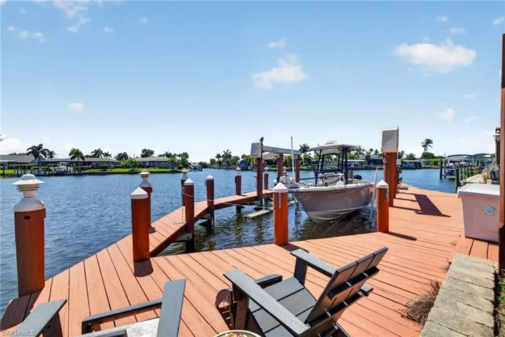 3810 Se 1st Pl, Cape Coral, Florida 33904