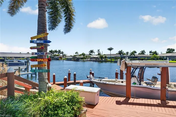 3810 Se 1st Pl, Cape Coral, Florida 33904