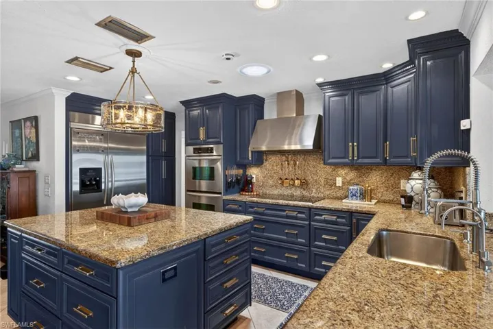 3810 SE 1st  PL, Cape Coral, FL 33904