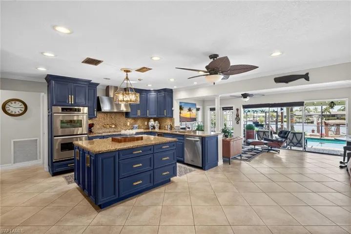 3810 Se 1st Pl, Cape Coral, Florida 33904