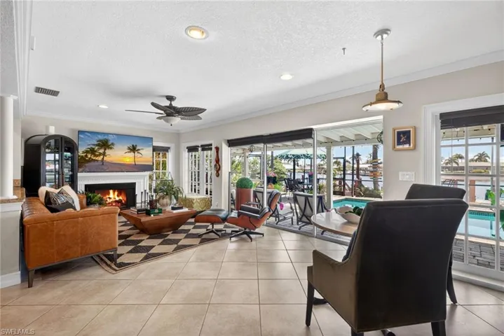 3810 Se 1st Pl, Cape Coral, Florida 33904