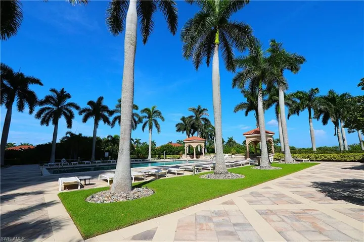 1060  Borghese  LN, Naples, FL 34114