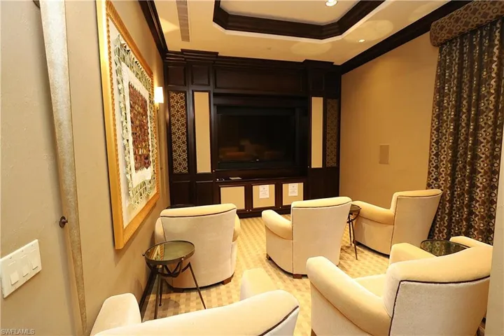 Cinema with a raised ceiling and ornamental molding