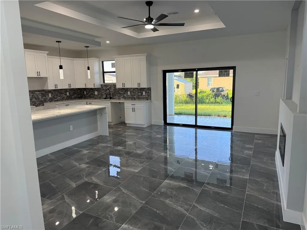 3905 33rd ST, Lehigh Acres, FL 33976,225063754