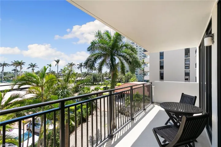 180 Seaview Ct 314, Marco Island, Florida 34145
