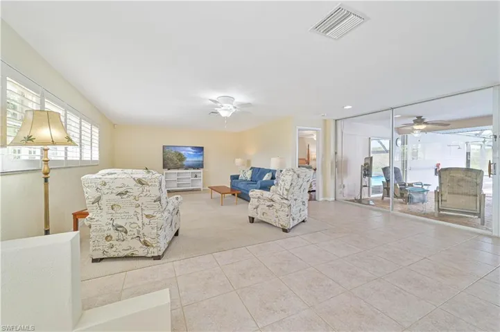 829 SE 41st  ST, Cape Coral, FL 33904