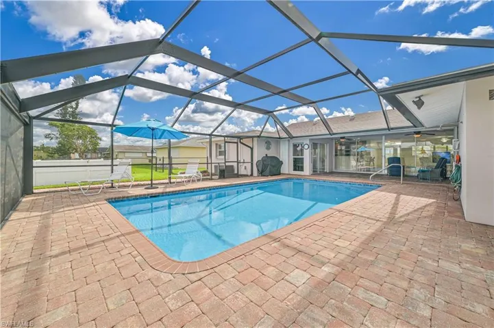 829 SE 41st  ST, Cape Coral, FL 33904
