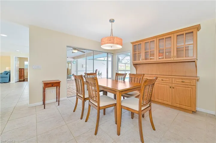 829 SE 41st  ST, Cape Coral, FL 33904