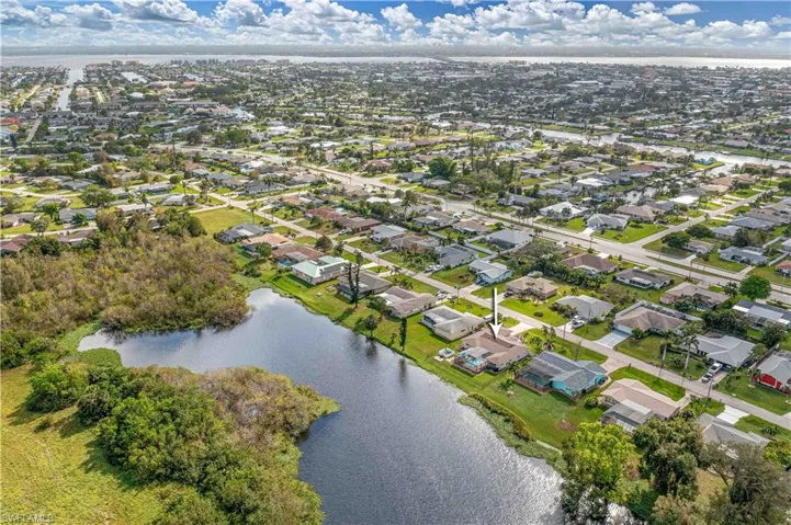 829 SE 41st  ST, Cape Coral, FL 33904