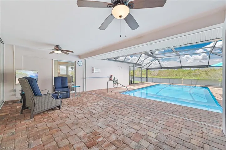 829 SE 41st  ST, Cape Coral, FL 33904