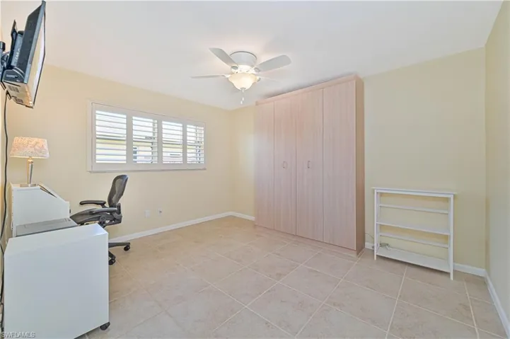 Guest bedroom with murphy bed