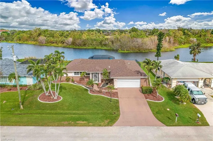 829 SE 41st  ST, Cape Coral, FL 33904