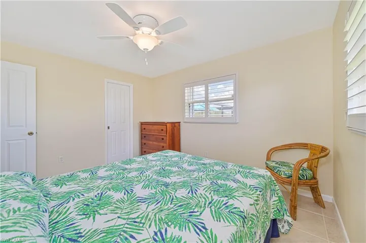 Guest bedroom