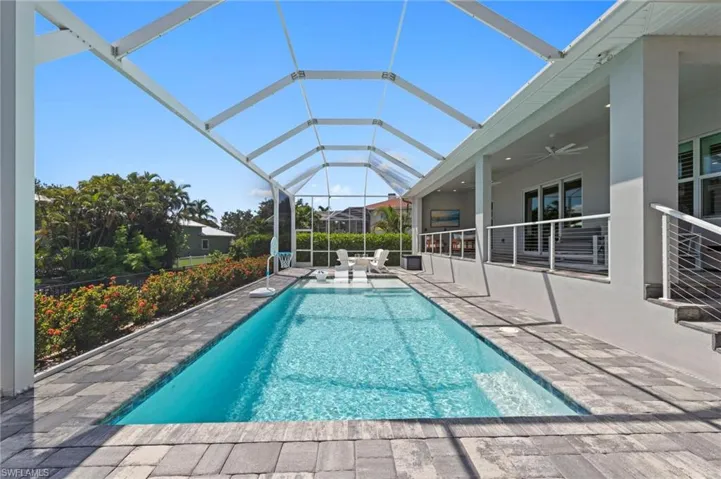 18151 Parkridge Cir, Fort Myers, Florida 33908