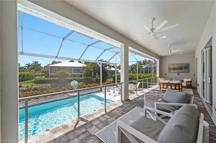18151 Parkridge Cir, Fort Myers, Florida 33908