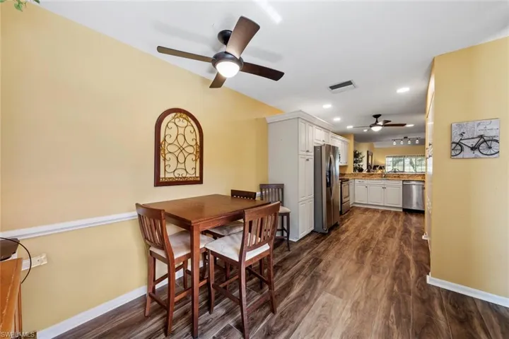 Breakfast nook looking towards kitchen