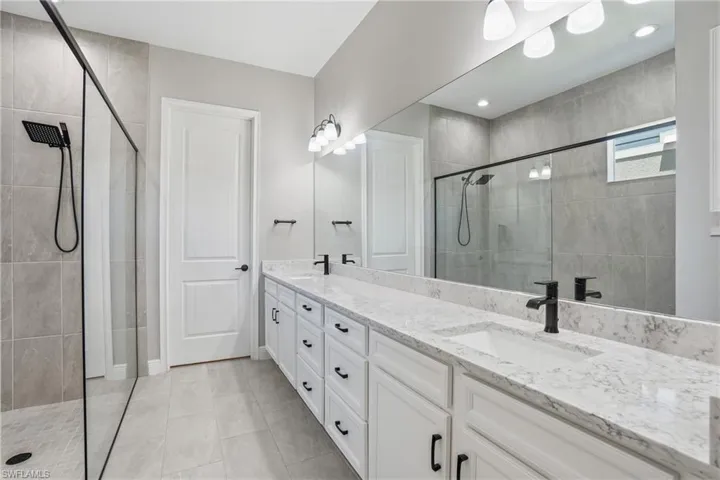 3549 Pilot Cir, Naples, Florida 34120