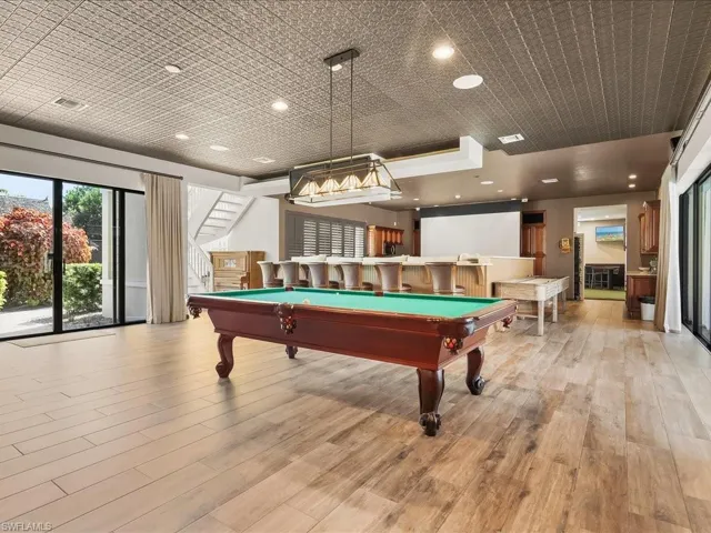 656 Hickory Rd, Naples, Florida 34108