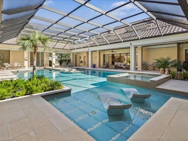 656 Hickory Rd, Naples, Florida 34108