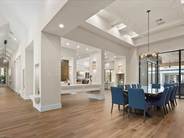 656 Hickory Rd, Naples, Florida 34108