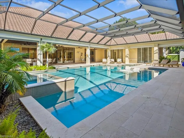 656 Hickory Rd, Naples, Florida 34108