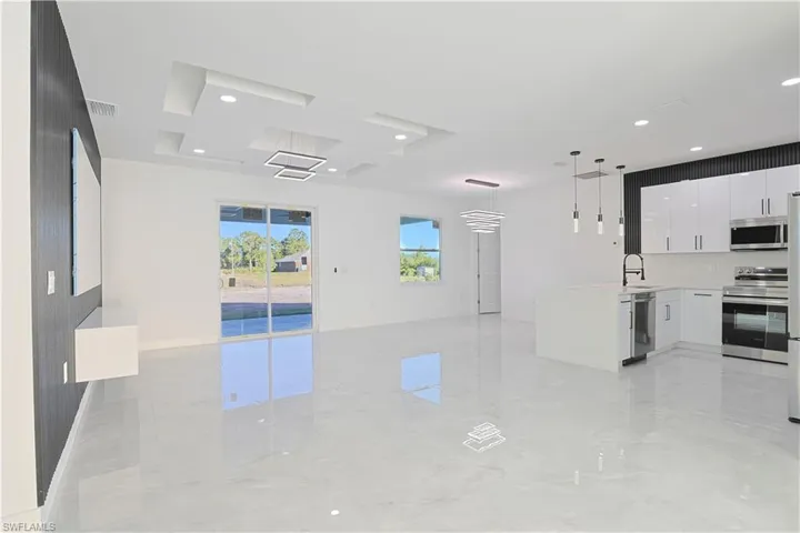 1320  Dixie  AVE, Lehigh Acres, FL 33972