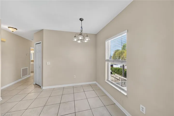 909 Sw 47th Ter 201, Cape Coral, Florida 33914