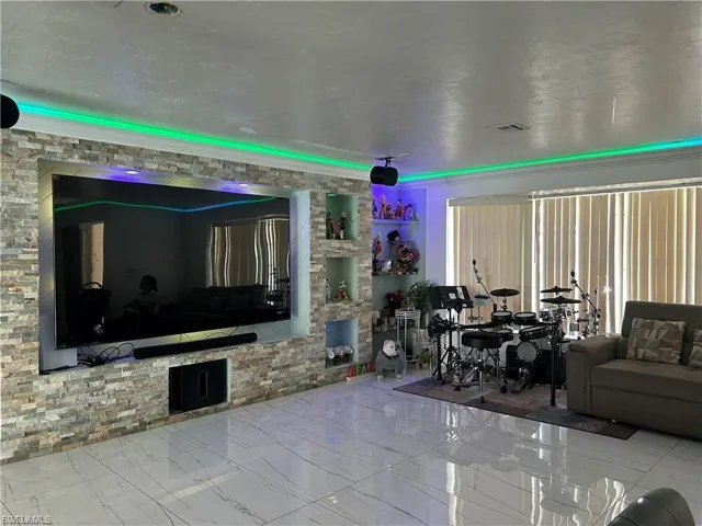 187 Louise St, Fort Myers, Florida 33905