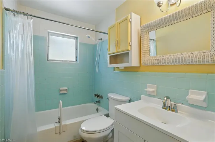 Full bathroom