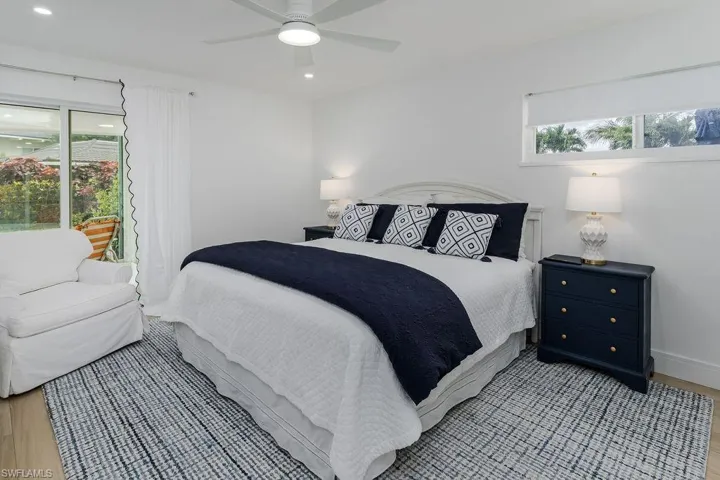 3420  Gulf Shore N BLVD, Naples, FL 34103