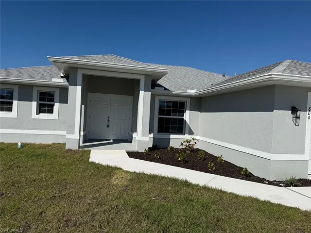 809 Poinsettia Ave, Lehigh Acres Fl 33972
