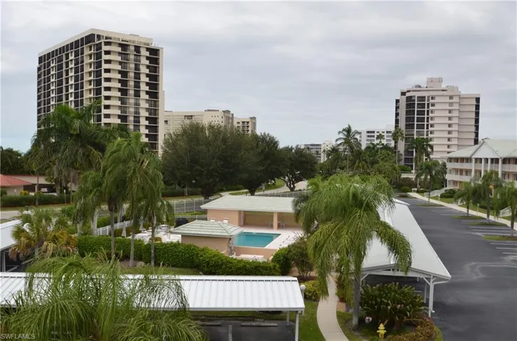 10682 Gulfshore Dr 304 C, Naples, Florida 34108