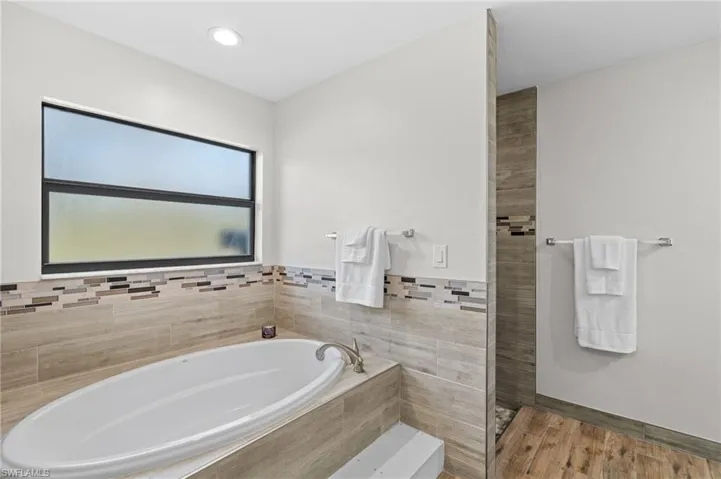 Bathroom with a bathtub