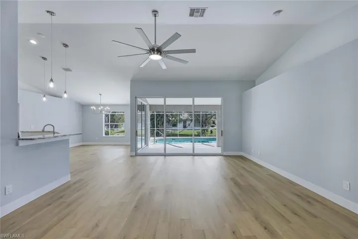 1721 SW 10th PL, CAPE CORAL FL 33991