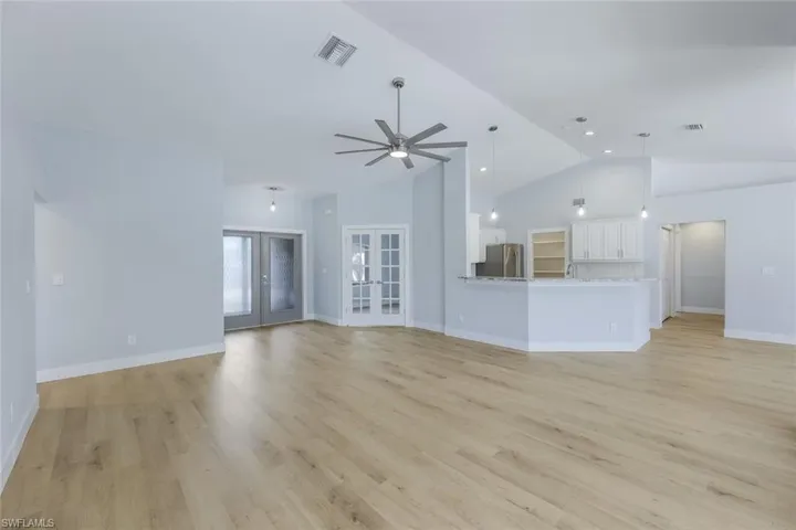 1721 SW 10th PL, CAPE CORAL FL 33991