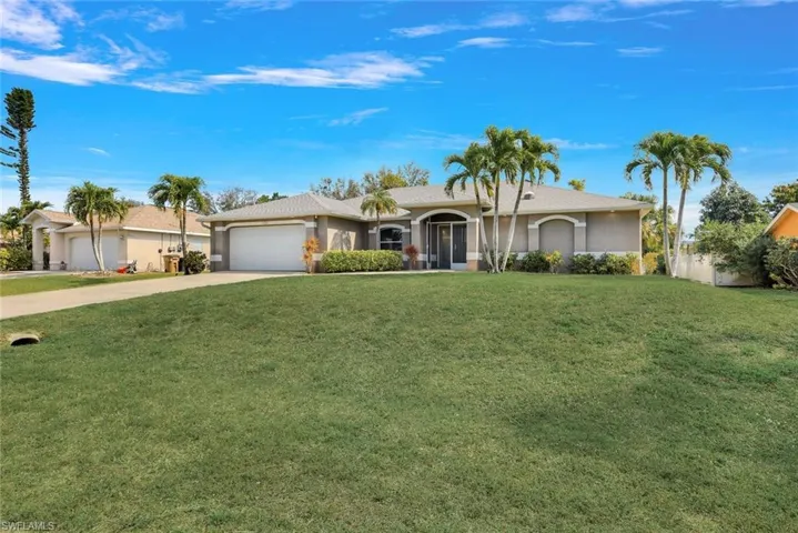 1721 SW 10th PL, CAPE CORAL FL 33991